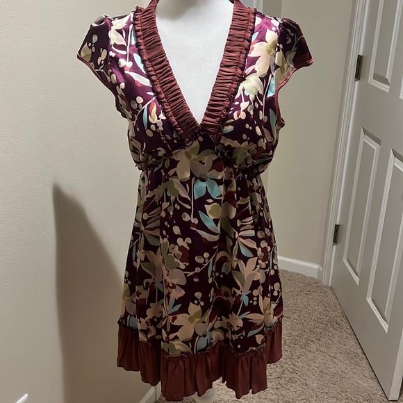 Angie Dresses & Skirts - Floral dress size M